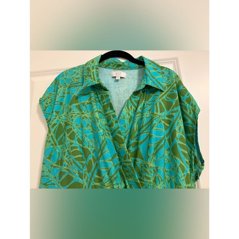 Kut from the Kloth Jubilee Wrap Dress - Picture 8 of 10